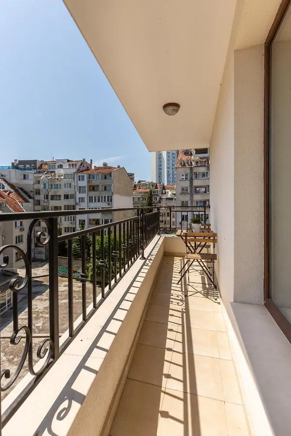 Apartments Flora 1 Болгария